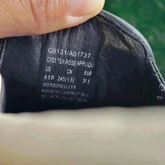 Woman COACH Chack Blue & Red Flower Embellished 3D Leather 8.5 Flats Cream Black - Picture 7 of 13